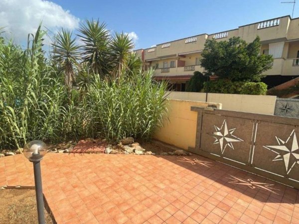 casa indipendente in vendita a Manduria in zona San Pietro in Bevagna