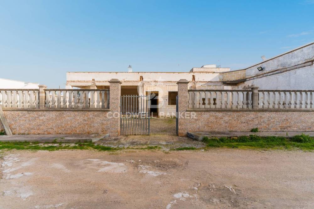 casa indipendente in vendita a Manduria in zona Torre Colimena
