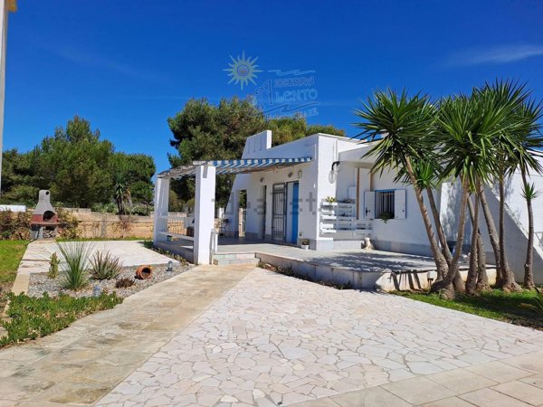 casa indipendente in vendita a Manduria