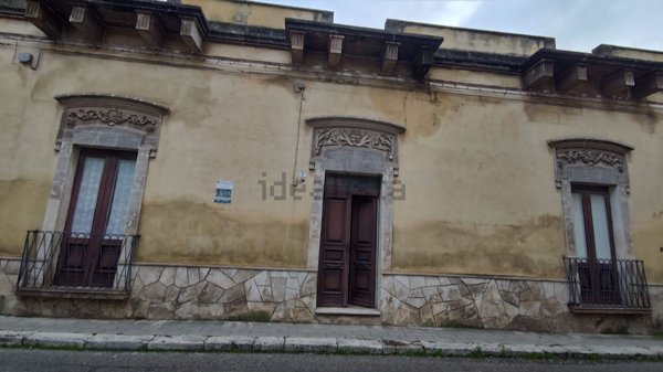 casa indipendente in vendita a Manduria