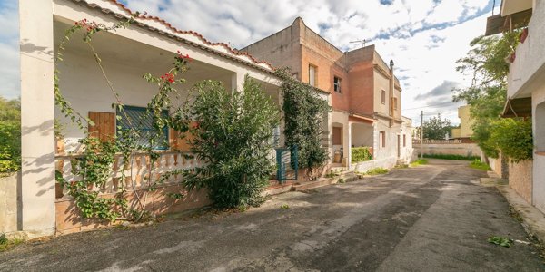 casa indipendente in vendita a Manduria