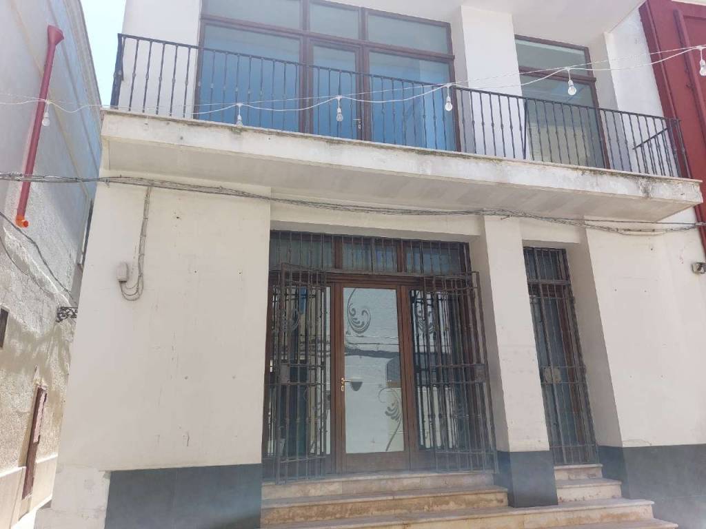 negozio in vendita a Manduria