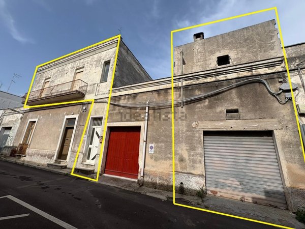 casa indipendente in vendita a Manduria
