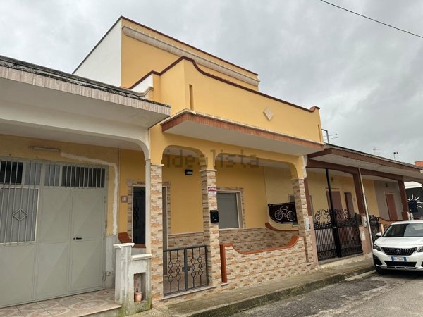 casa indipendente in vendita a Manduria