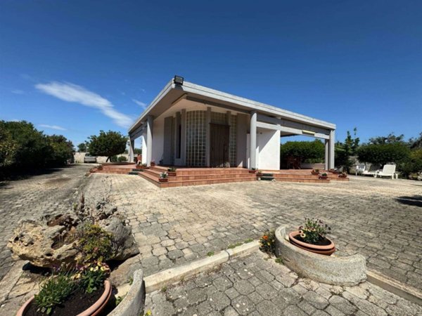 casa indipendente in vendita a Manduria