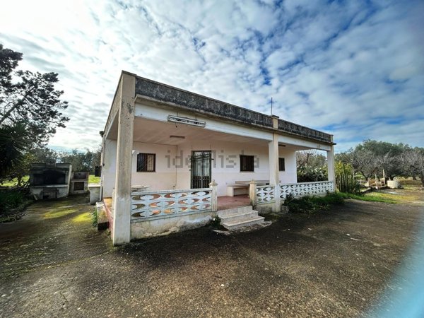 casa indipendente in vendita a Manduria