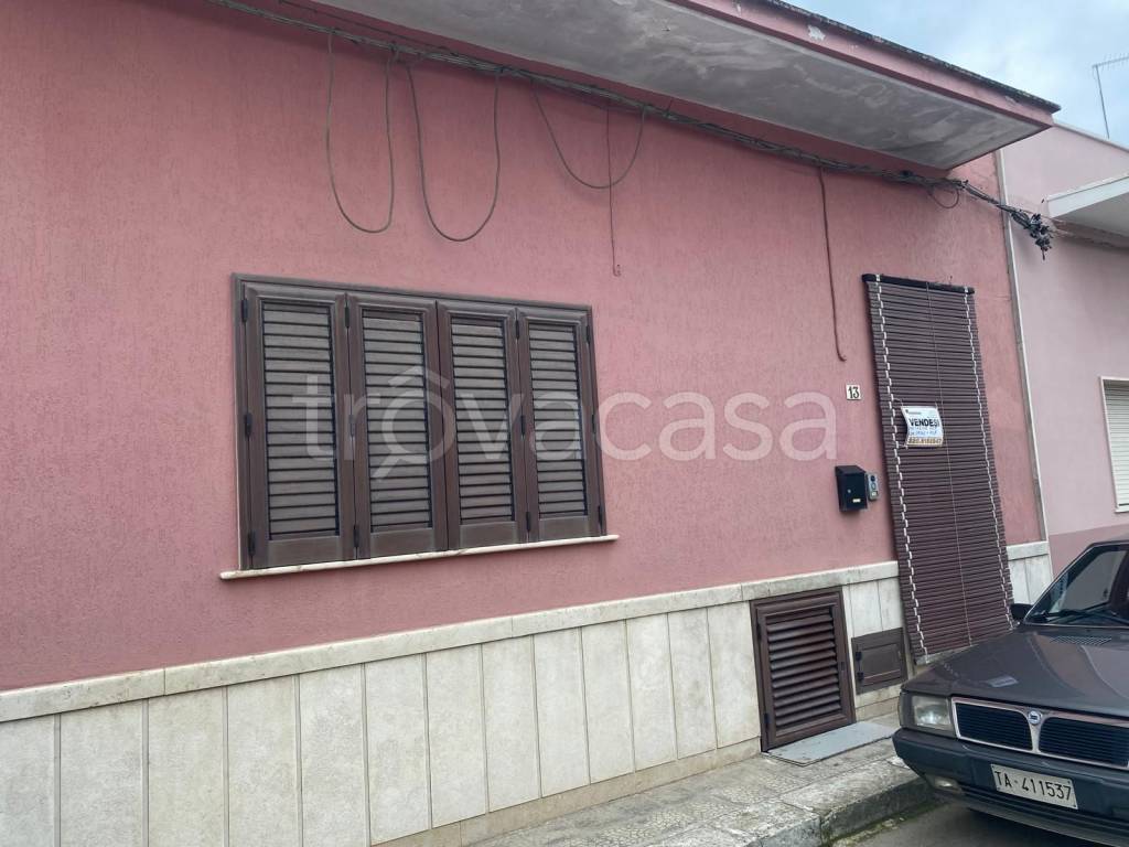 casa indipendente in vendita a Manduria