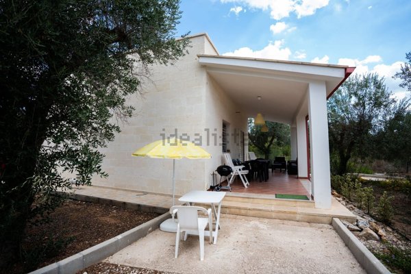 casa indipendente in vendita a Manduria