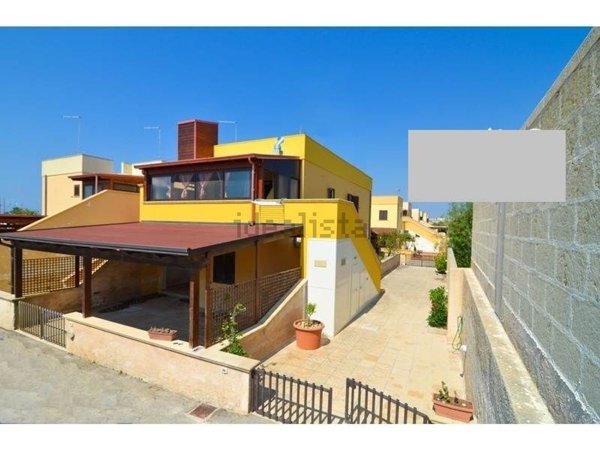 casa indipendente in vendita a Manduria