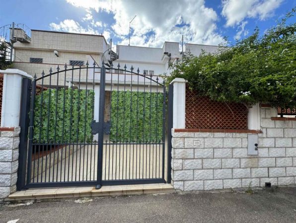 casa indipendente in vendita a Manduria