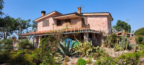 casa indipendente in vendita a Manduria