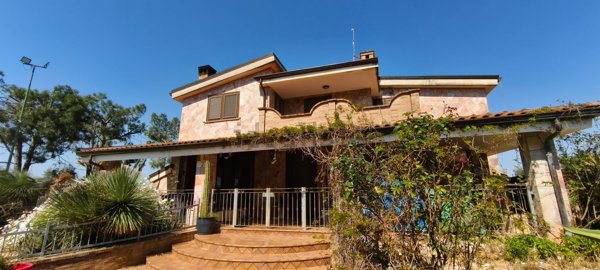 casa indipendente in vendita a Manduria