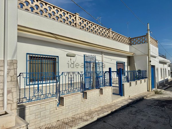 casa indipendente in vendita a Manduria