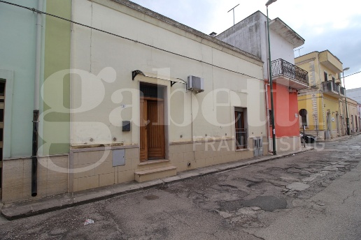 casa indipendente in vendita a Manduria