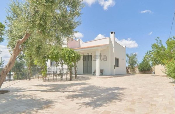 casa indipendente in vendita a Manduria in zona San Pietro in Bevagna