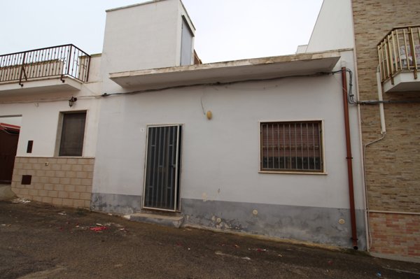 casa indipendente in vendita a Manduria in zona Torre Colimena