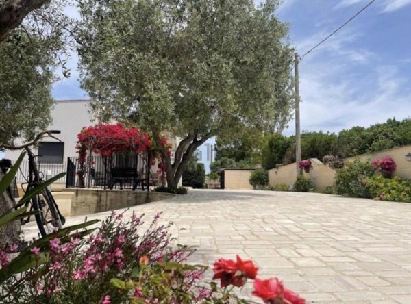 casa indipendente in vendita a Manduria in zona San Pietro in Bevagna