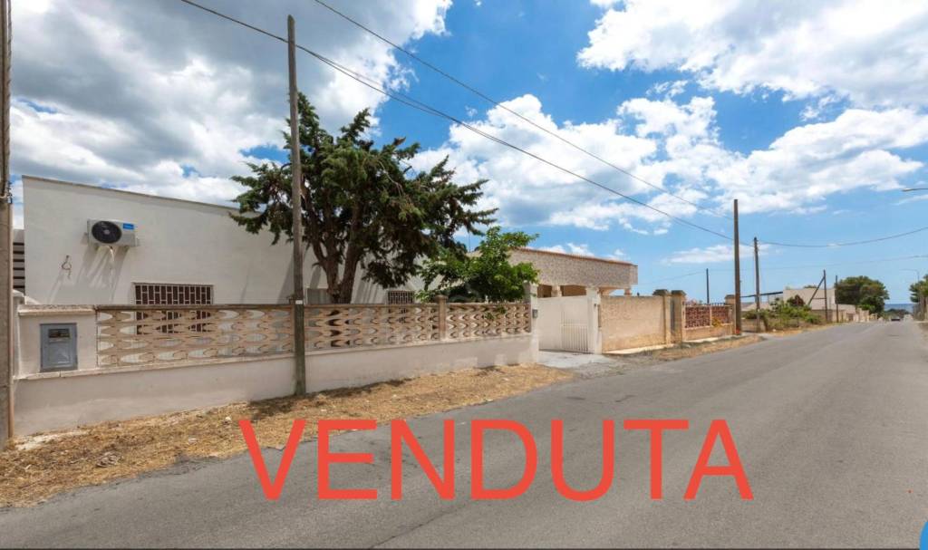 casa indipendente in vendita a Manduria in zona San Pietro in Bevagna
