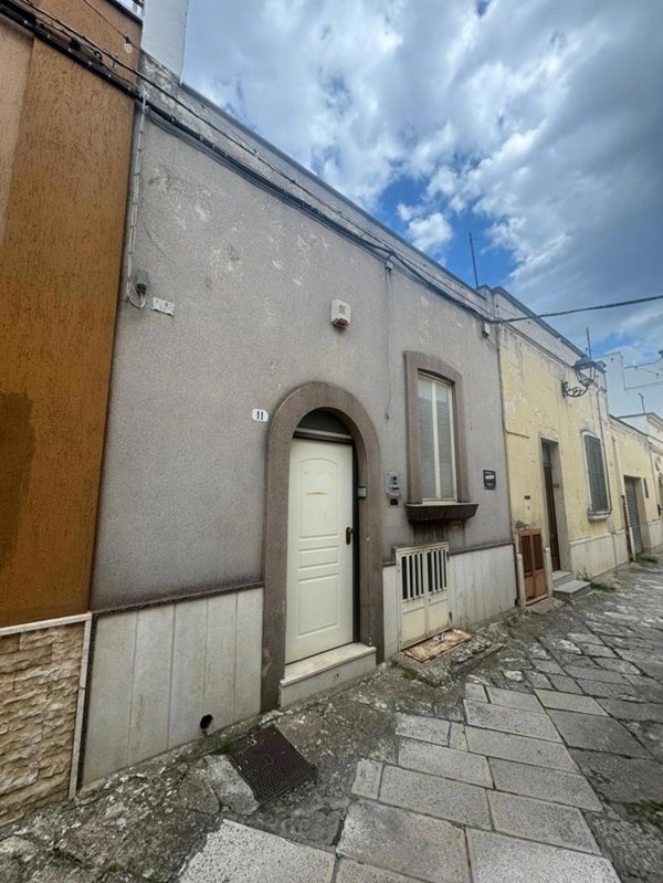casa indipendente in vendita a Manduria