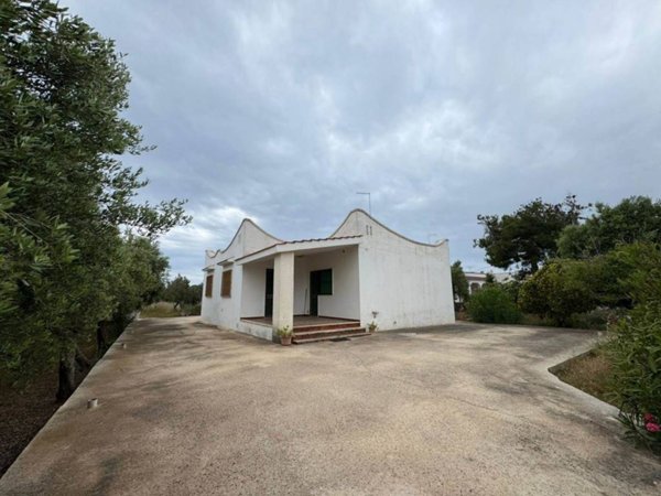 casa indipendente in vendita a Manduria in zona San Pietro in Bevagna