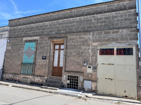 casa indipendente in vendita a Manduria