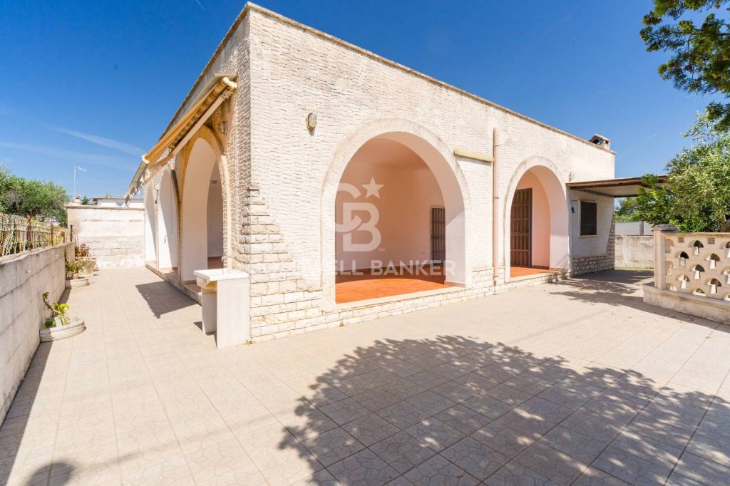 casa indipendente in vendita a Manduria in zona Torre Colimena