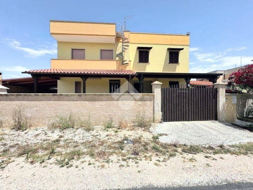 casa indipendente in vendita a Manduria in zona Torre Colimena