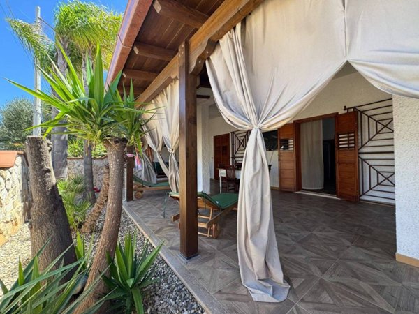casa indipendente in vendita a Manduria in zona San Pietro in Bevagna