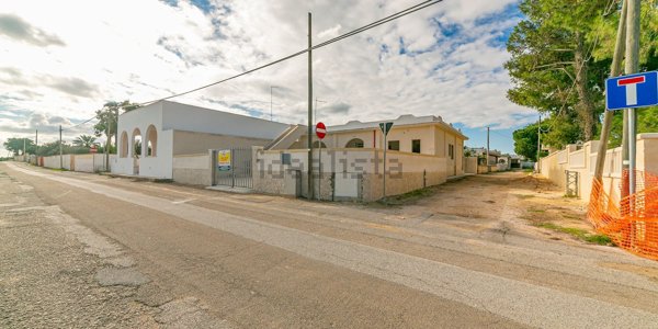 casa indipendente in vendita a Manduria in zona San Pietro in Bevagna