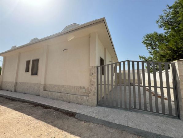 casa indipendente in vendita a Manduria in zona San Pietro in Bevagna