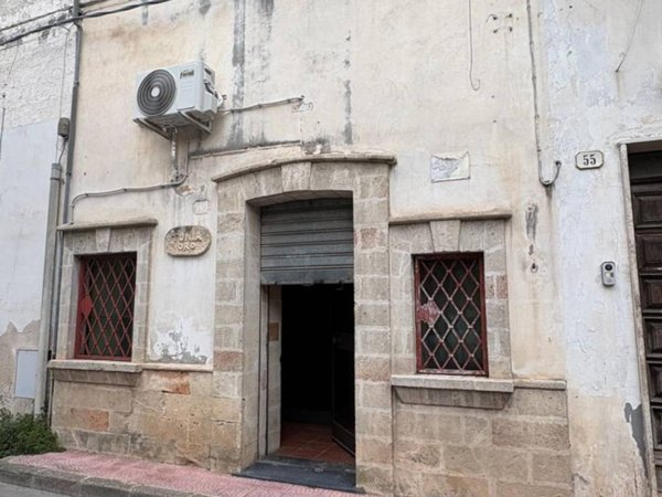 negozio in vendita a Manduria