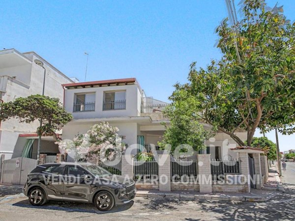 casa indipendente in vendita a Manduria in zona San Pietro in Bevagna