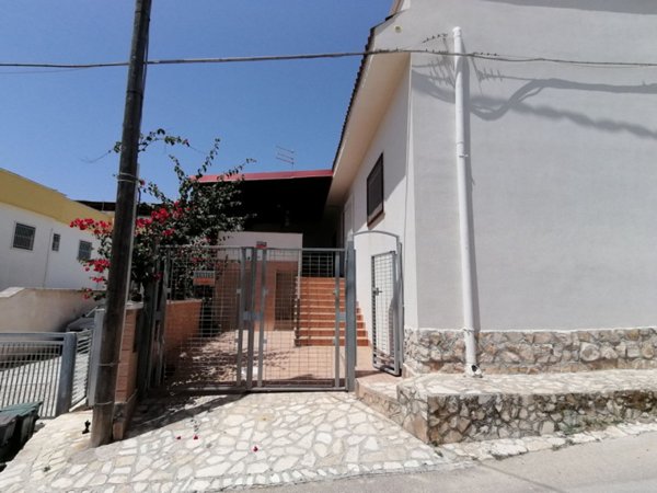 casa indipendente in vendita a Manduria in zona San Pietro in Bevagna