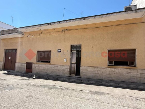 casa indipendente in vendita a Manduria