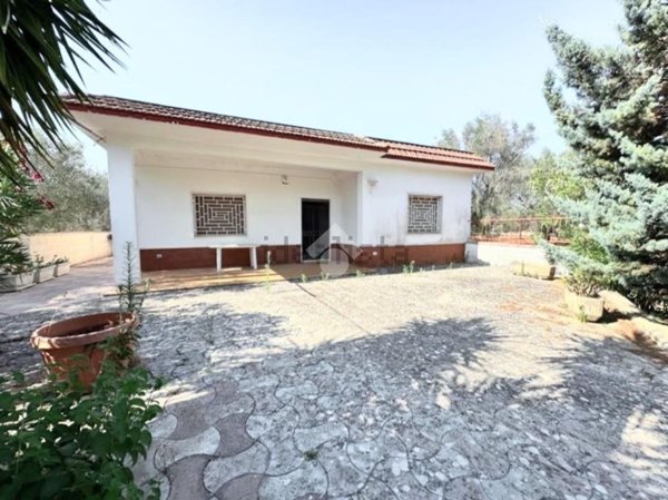 casa indipendente in vendita a Manduria