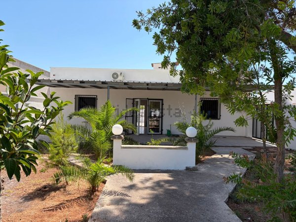 casa indipendente in vendita a Manduria in zona San Pietro in Bevagna