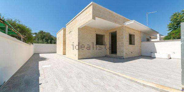 casa indipendente in vendita a Manduria