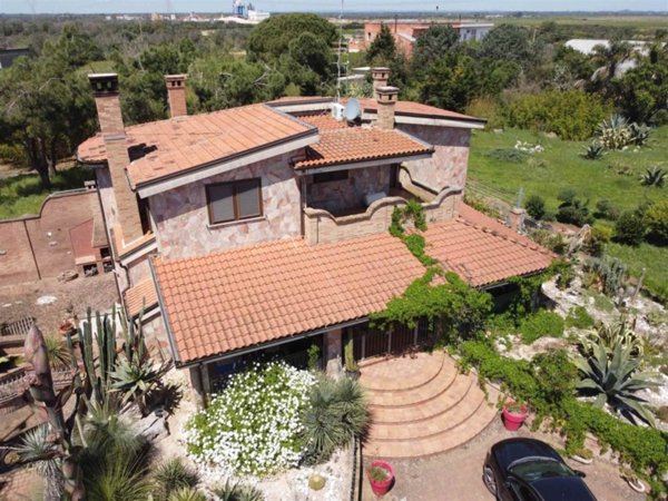 casa indipendente in vendita a Manduria