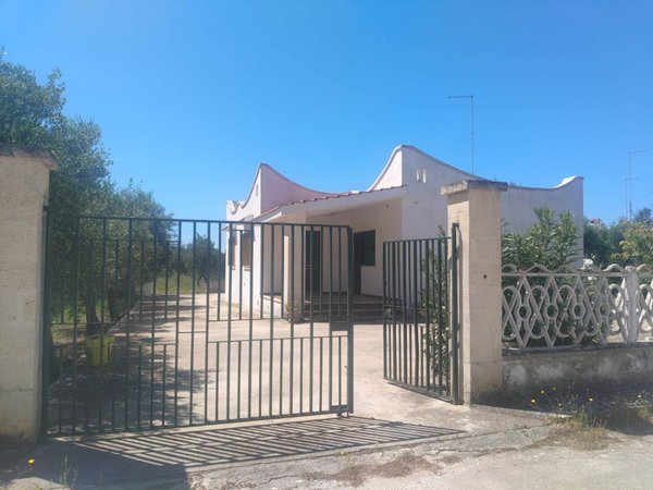 casa indipendente in vendita a Manduria in zona San Pietro in Bevagna