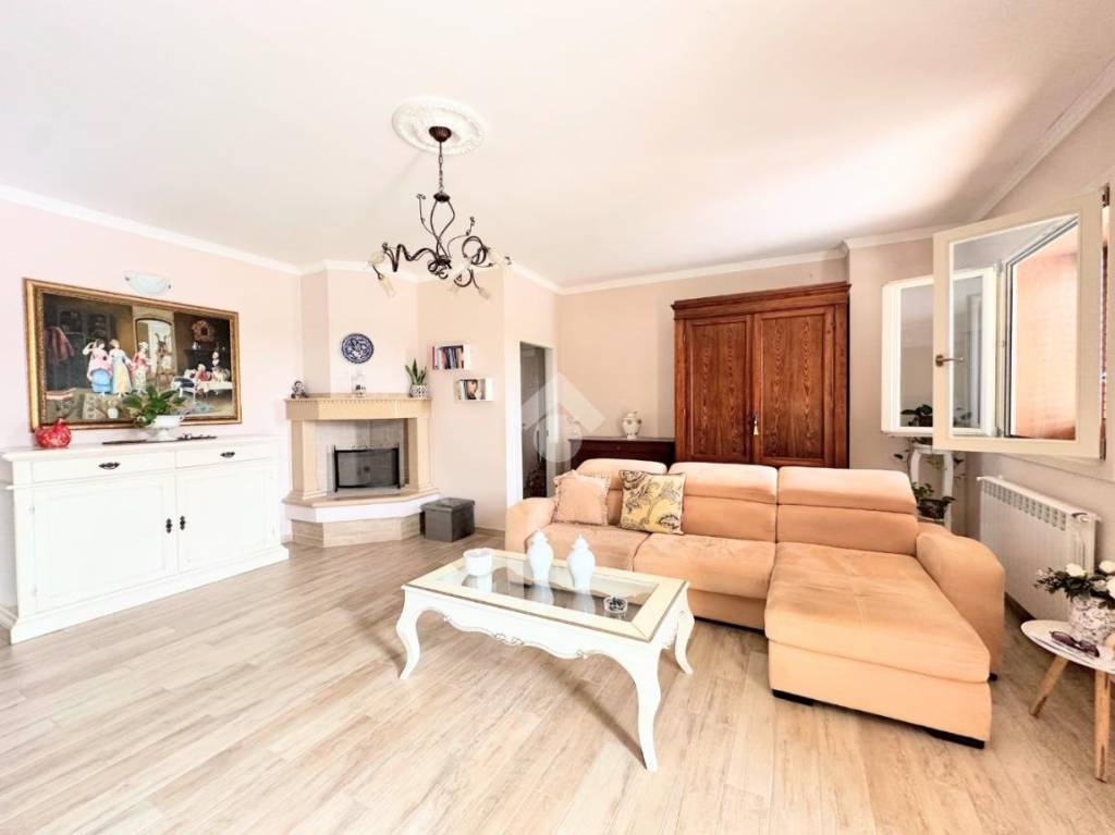 casa indipendente in vendita a Manduria