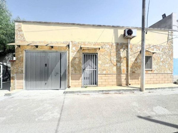 casa indipendente in vendita a Manduria in zona San Pietro in Bevagna