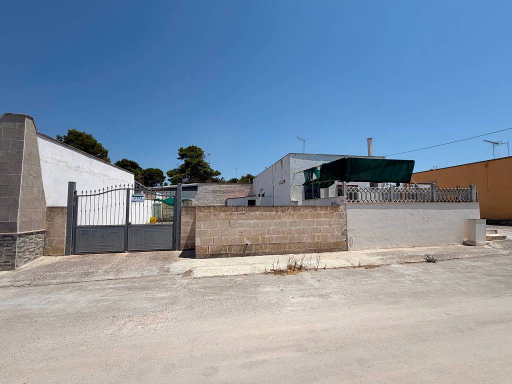 casa indipendente in vendita a Manduria in zona San Pietro in Bevagna