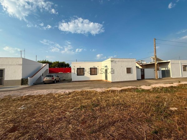 casa indipendente in vendita a Manduria in zona San Pietro in Bevagna