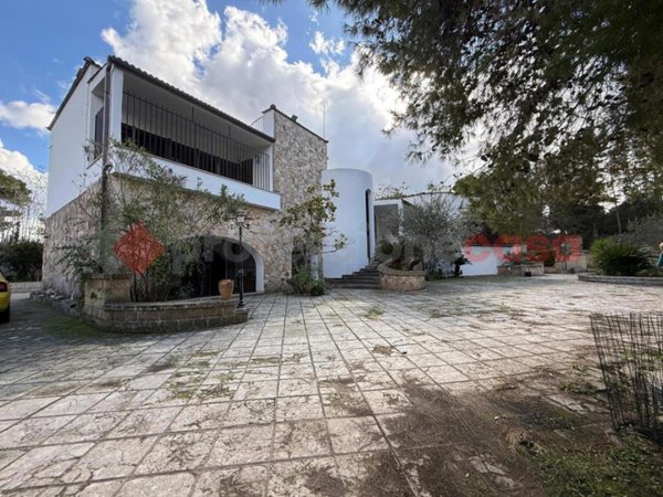casa indipendente in vendita a Manduria