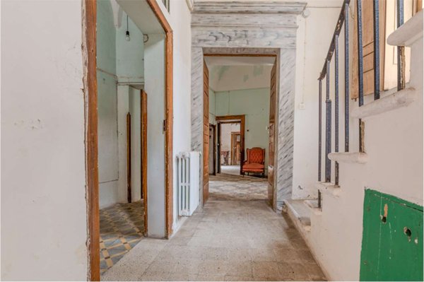 intera palazzina in vendita a Martina Franca in zona Centro Storico