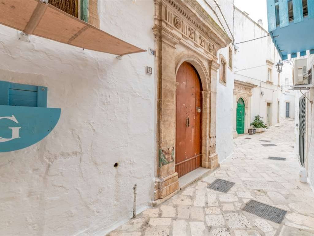 intera palazzina in vendita a Martina Franca in zona Centro Storico