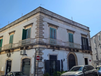 intera palazzina in vendita a Martina Franca
