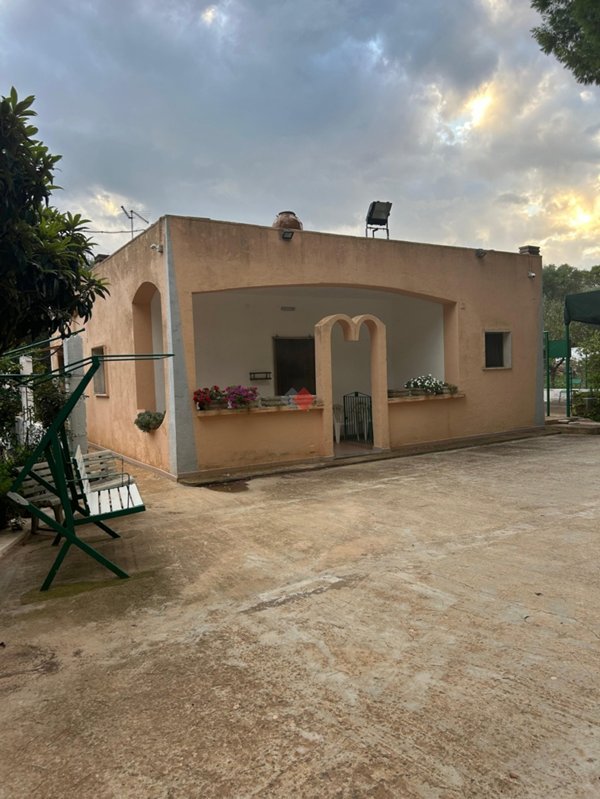 casa indipendente in vendita a Martina Franca