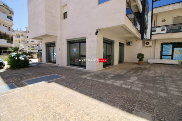 negozio in vendita a Martina Franca in zona Centro Storico