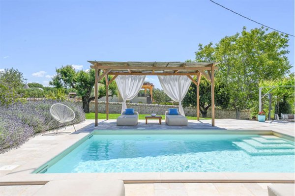 casa indipendente in vendita a Martina Franca